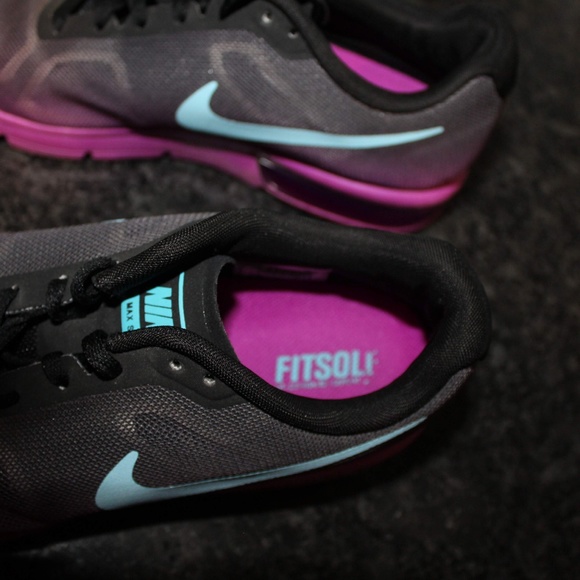 Nike Air Max Sequent 9 EUC - Picture 4 of 7